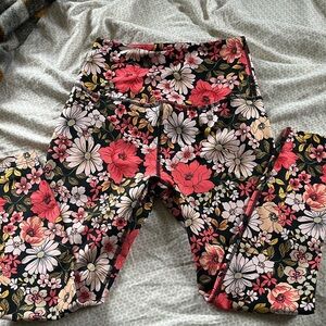 Beyond yoga leggings Medium